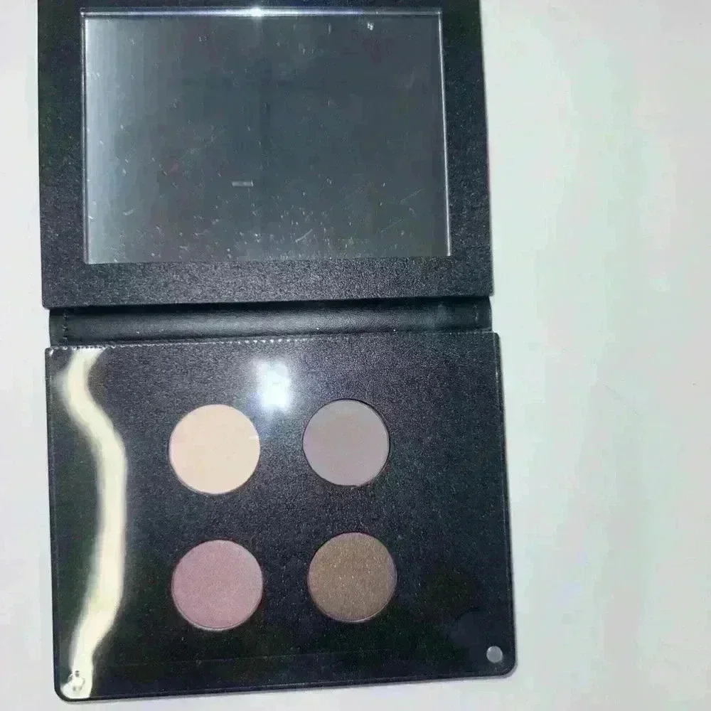 ittsé Makeup Palette One Size Pink, 4 different shades